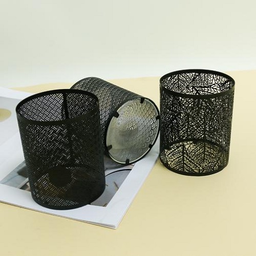 Ажурні металеві підсвічники серії «Тіньовий візерунок»: сучасний естетичний вибір геометрії та природного світла й тіні