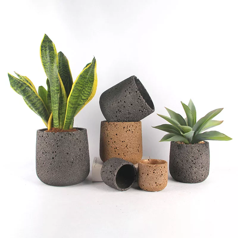 Класичні керамічні кашпо